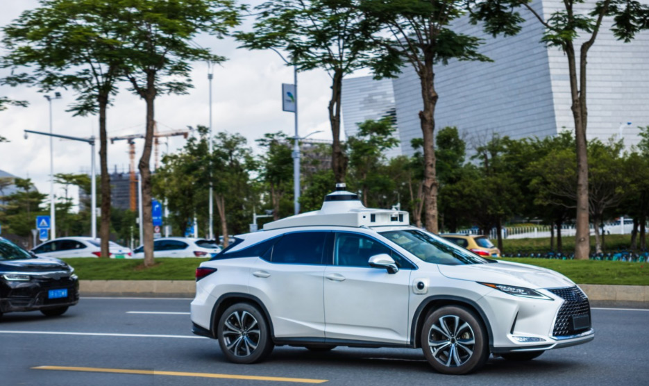 V2X車聯網技術：連接車輛與交通的智慧紐帶