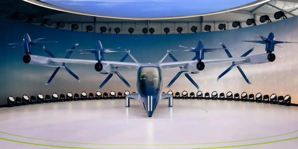 現代旗下城市空中出行公司 Supernal 在 CES 2024 上推出了其首款電動飛行出租車 S-A2