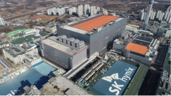 消息稱SK海力士擬新建DRAM工廠 對(duì)在海外其他地區(qū)建廠持開放態(tài)度